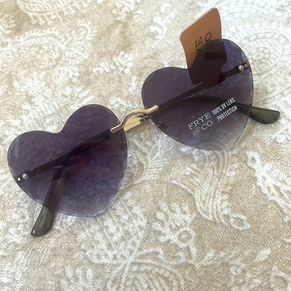 Brand New Frye & Co Heart Shape Sunglasses Beveled Gradient Lens 100% UV Protect - Picture 15 of 15